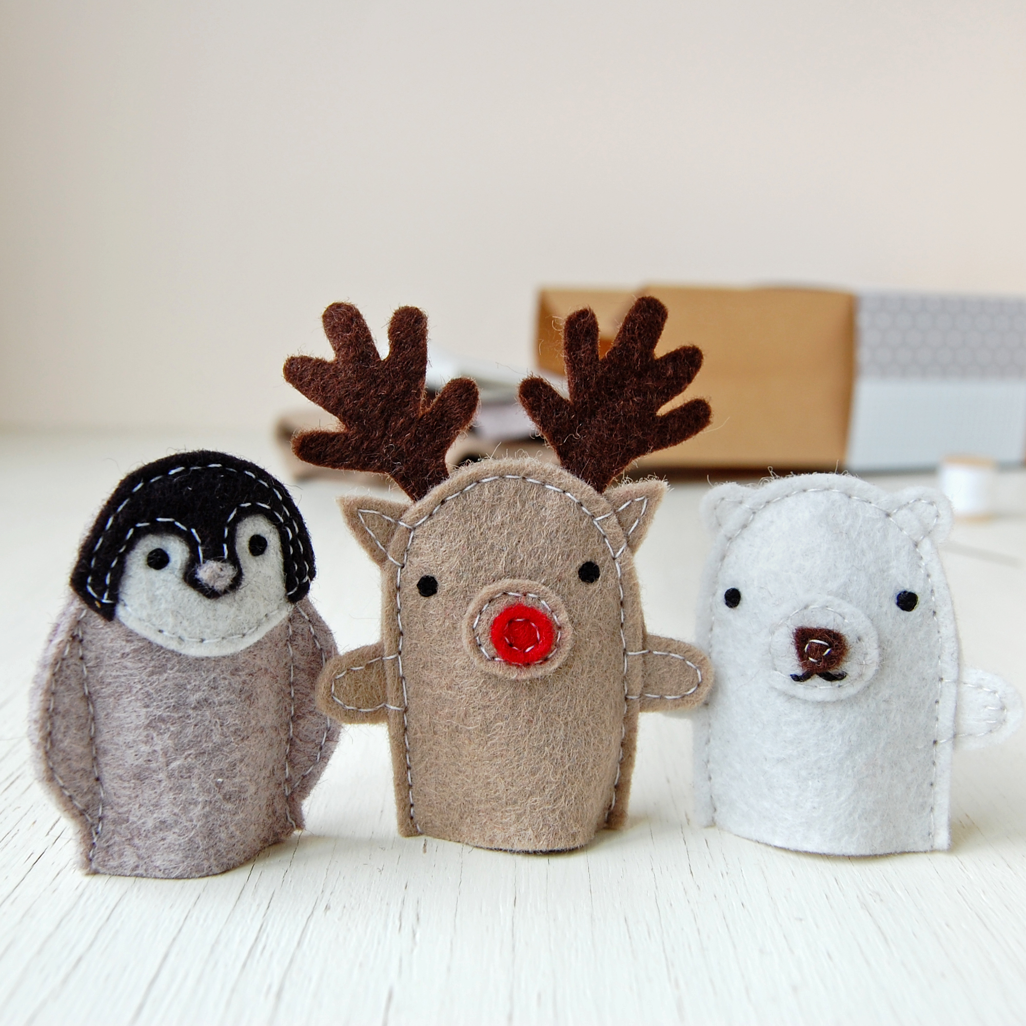 Make Your Own Christmas Finger Puppets Craft Kit