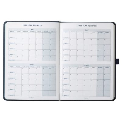 3110_family_diary_year_planner_7o7a1515_two_light_set_up