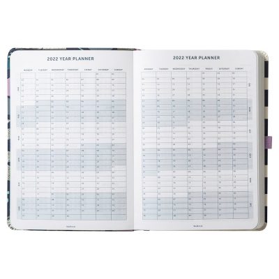 3356_day_a_page_diary_year_planner_7o7a1405_two_light_set_up_2