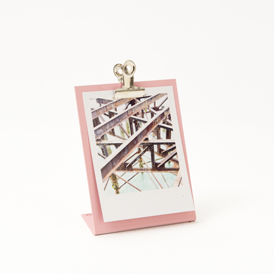 Block-Design-Clipboard-Polaroid-Frame-Pink-1