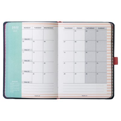 3073_a6_to_do_diary_monthly_7o7a2602_two_light_set_up