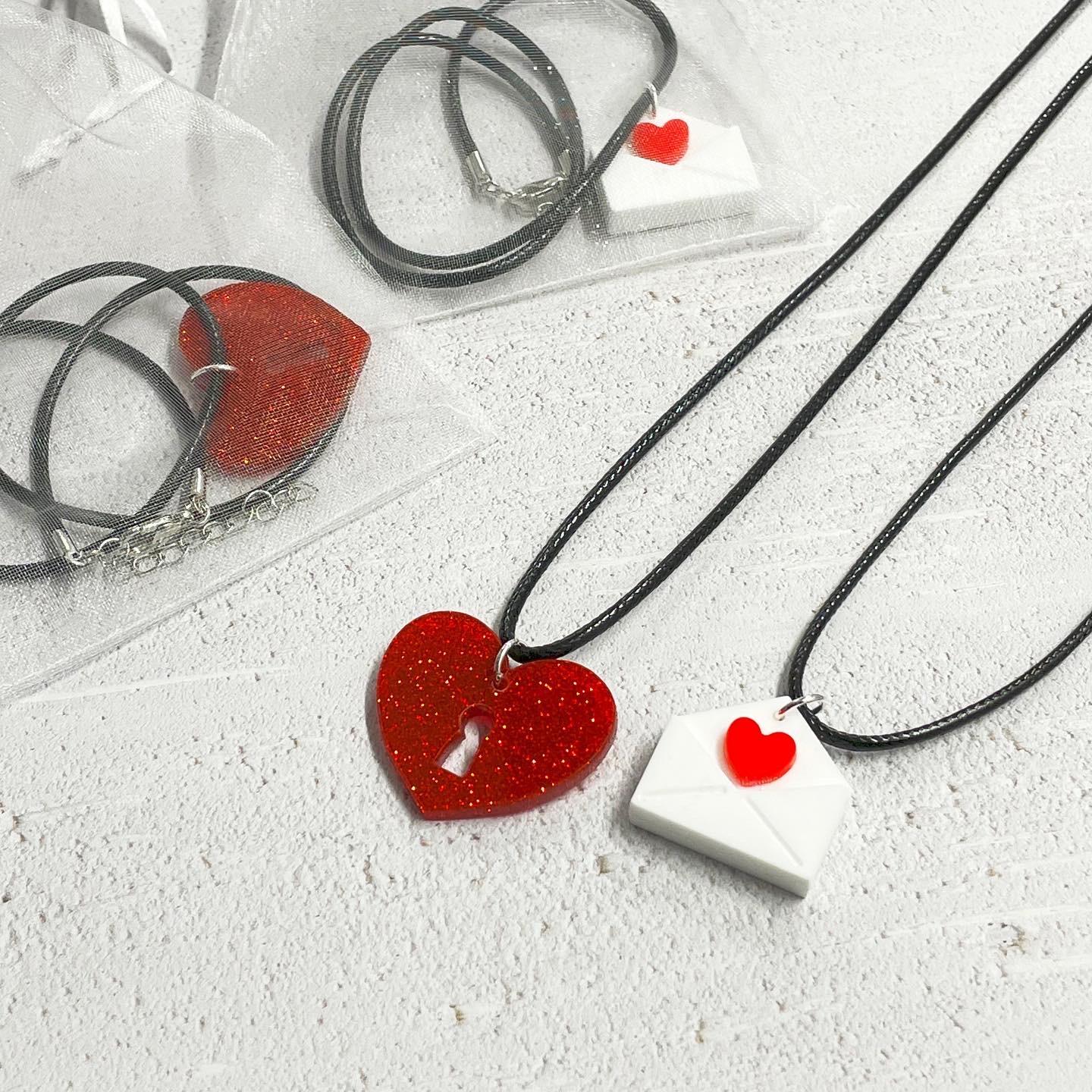 Valentines_necklaces