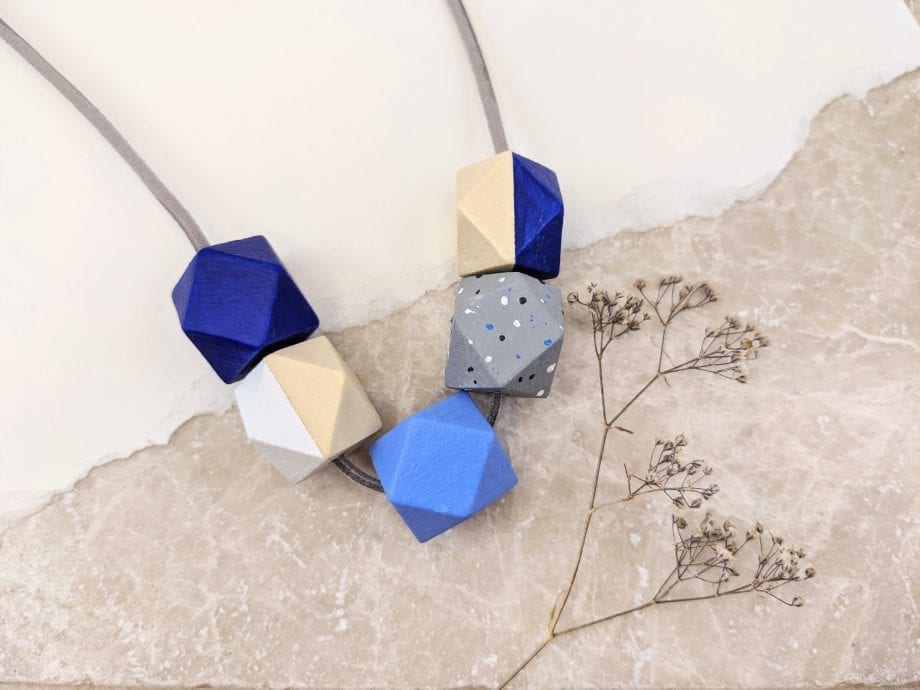kodes-accessories-geometric-necklace-piccadilly-line-KC0102-0001-high-920×690