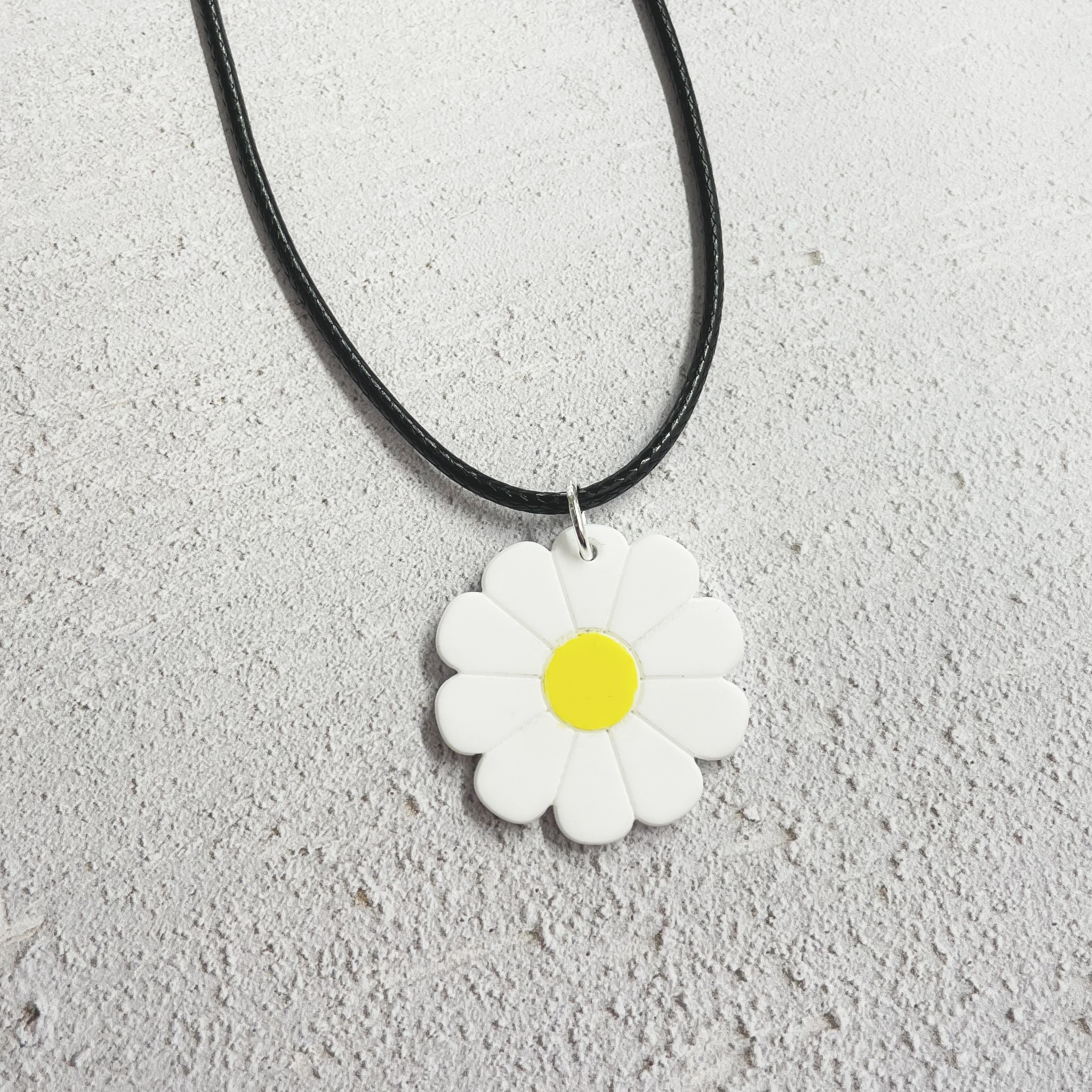daisy_necklace